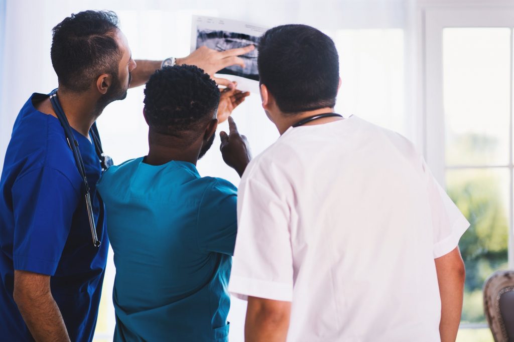 qualifications for nursing course
