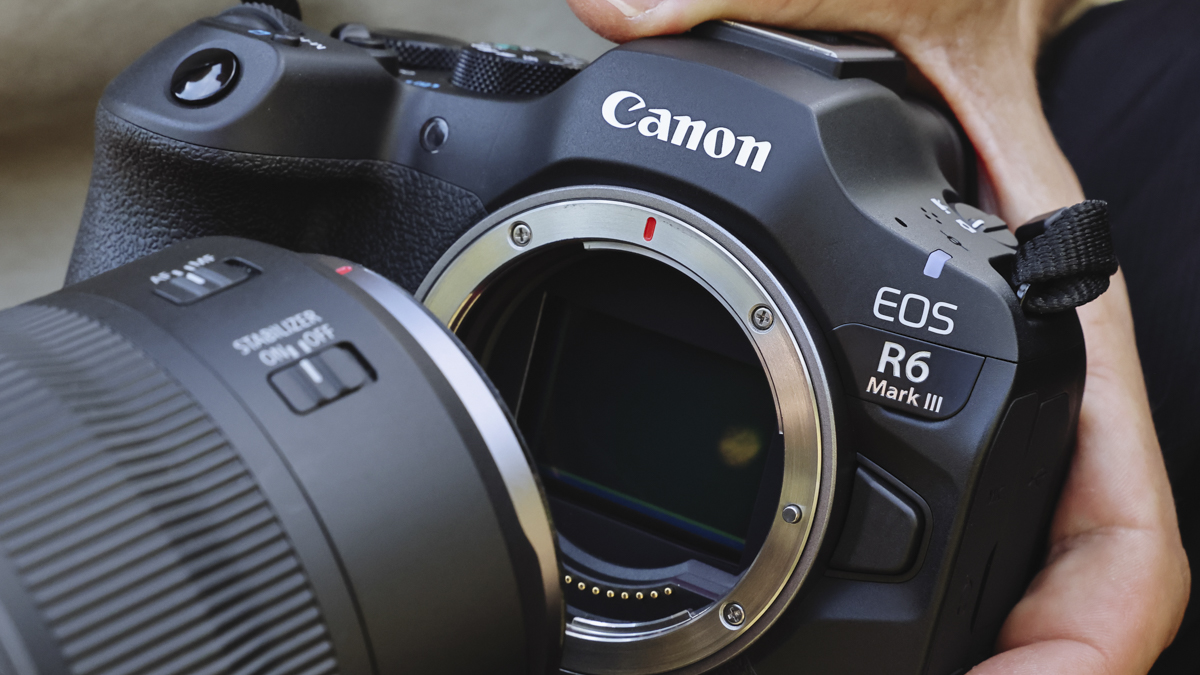 Canon launches versatile EOS R6 Mark III and innovative RF 45mm F1.2 STM lens
